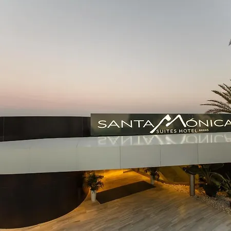 Готель Santa Monica