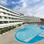 Готель Santa Monica