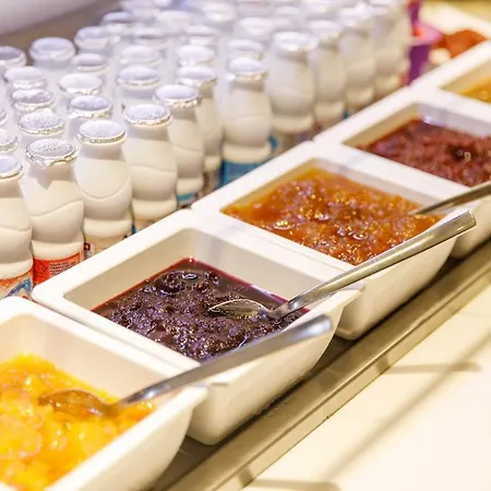 Готель Santa Monica