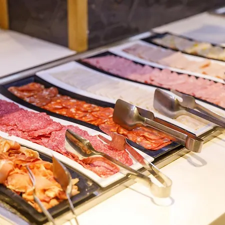 Santa Monica Готель 4*